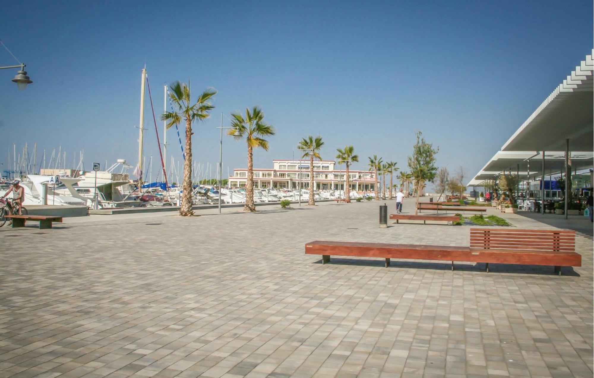 Amazing Apartment In Santa Pola Exteriér fotografie